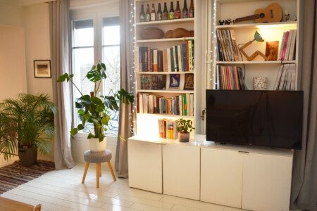 MM Bookcase TV scaled