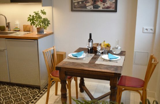 MM Dining Table scaled