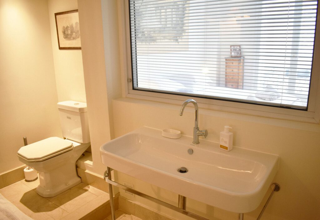 bathroom view 2 scaled