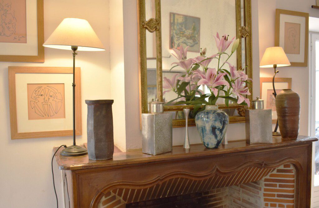 Les Oliviers Fireplace Decor