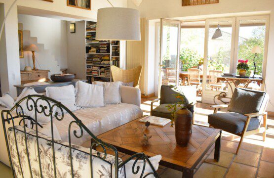 Les Oliviers Living Room 5